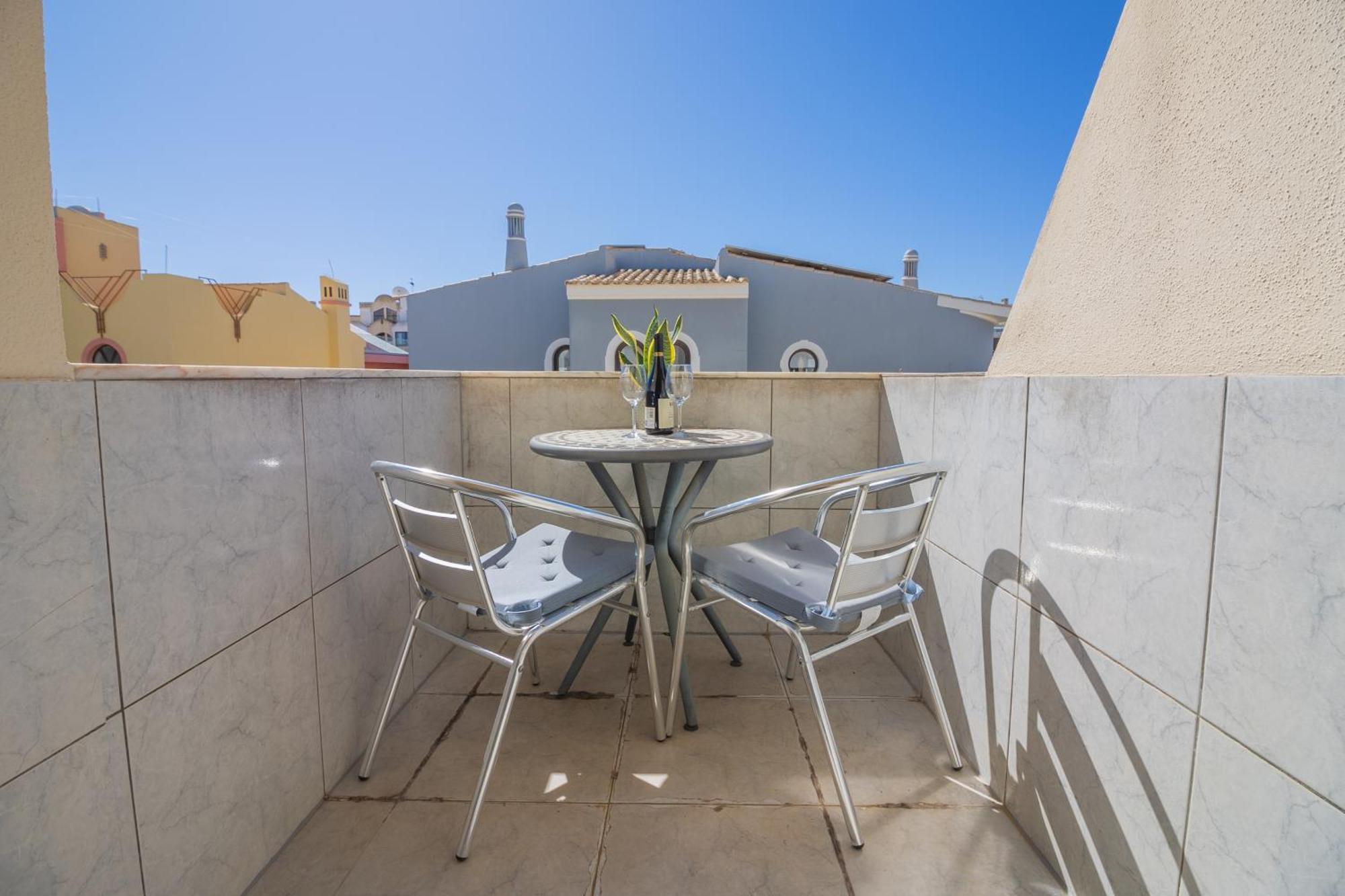 Bb Dona Ana Bed & Breakfast Lagos Exterior photo
