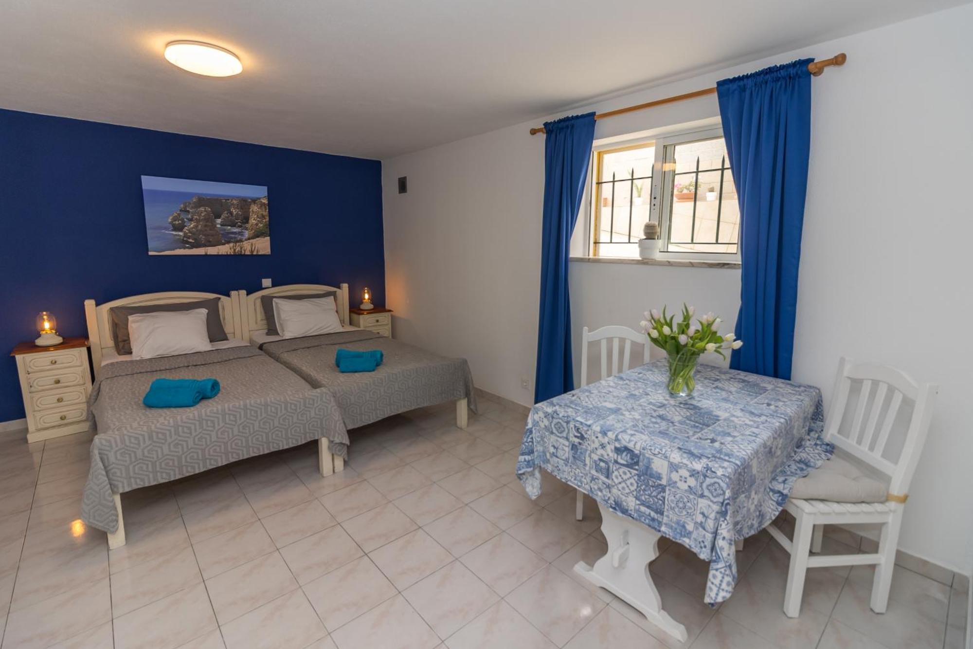 Bb Dona Ana Bed & Breakfast Lagos Exterior photo